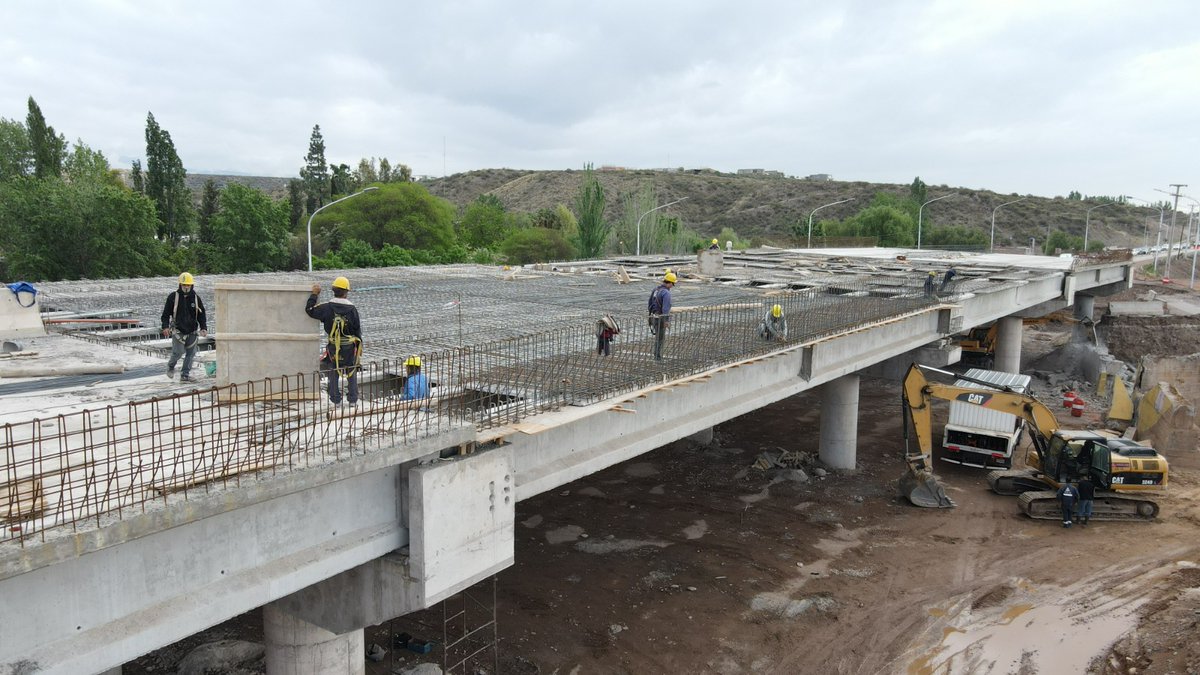 Cómo es el proyecto de Refuncionalización de la Ruta Provincial N° 82 en Mendoza; por la Ingeniera Graciela Gutiérrez. 
Texto publicado en <a href="/ElConstructorAR/">El Constructor</a>  
Conocé más sobre el proyecto:
shorturl.at/enzKV