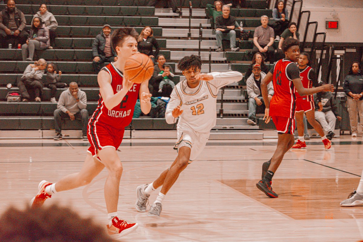 QOHoops's tweet image. Strong team win to start the week 💪

QO - 60 | Seneca Valley - 55

C. While - 17p/10r/3a
@Josiah_Teasley - 15p/4r/2s
@KeyshawnC_ - 14p/2r
K. Bukula - 10p/3r/4a/3s