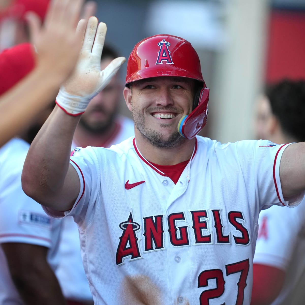 PatrickDLyons's tweet photo. Only four players since 2011 are still with their original MLB club:

José Altuve - Astros
Charlie Blackmon - Rockies
Salvador Pérez - Royals
Mike Trout - Angels

*They all debuted within 64 days of one another. https://t.co/6cGSqe3WbP