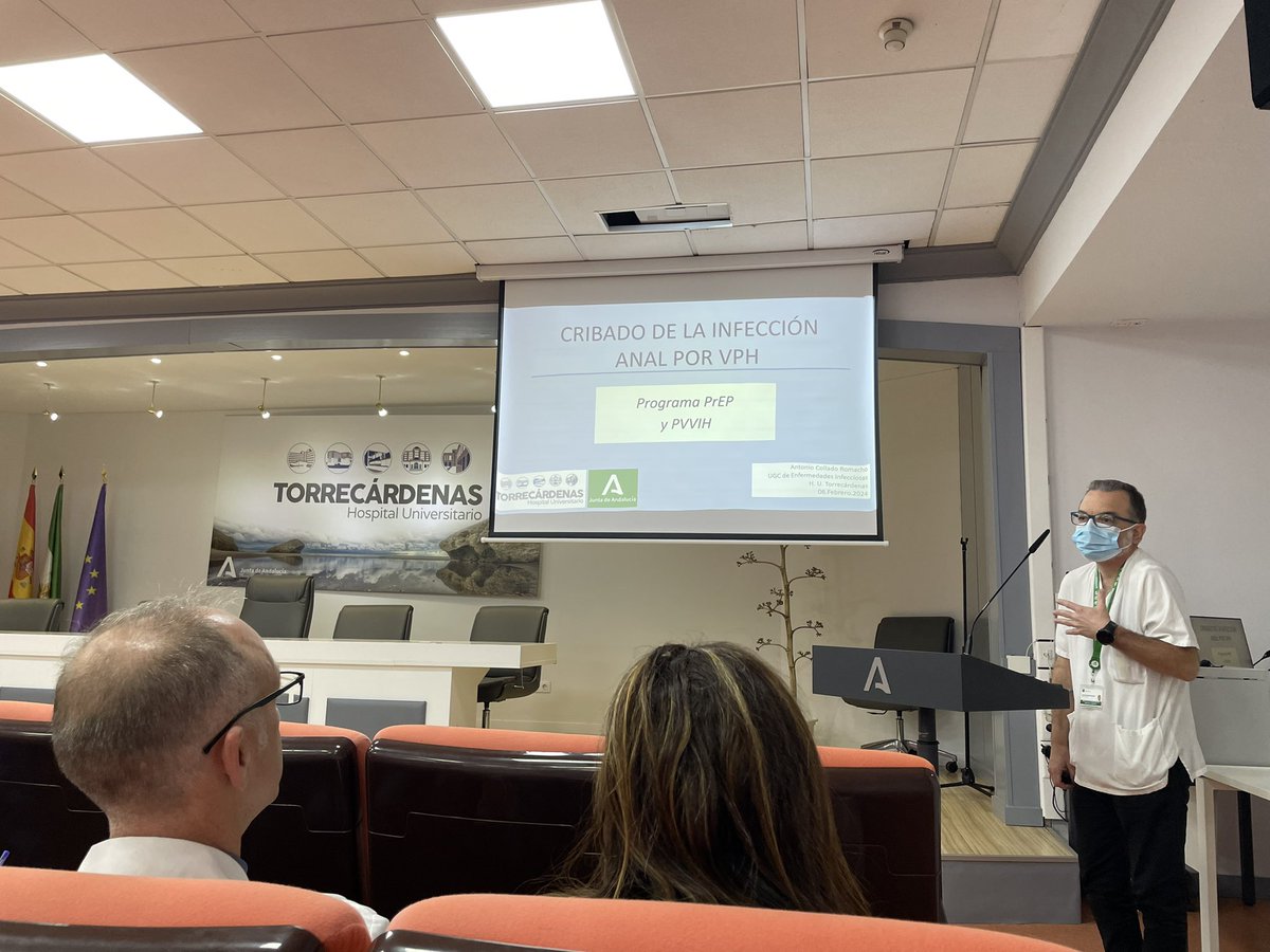 ☕️ ¡Buenos días! Hoy participamos en la sesión hospitalaria junto con Cirugía General, hablando de la puesta en marcha del programa de cribado de cáncer anal e infección por VPH en nuestro centro.