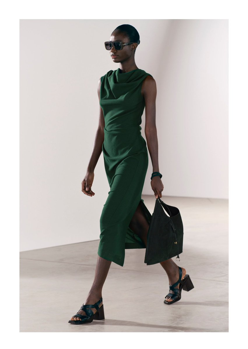 JabariModels's tweet photo. ZARA | Deborah Akanni 

A progress to behold! Deborah for global retail clothing chain @ZARA e-commerce ✨
____

 #JabariModels  #DeborahAkanni  #BraveByJabari #Zara https://t.co/2Y55ORGc4r
