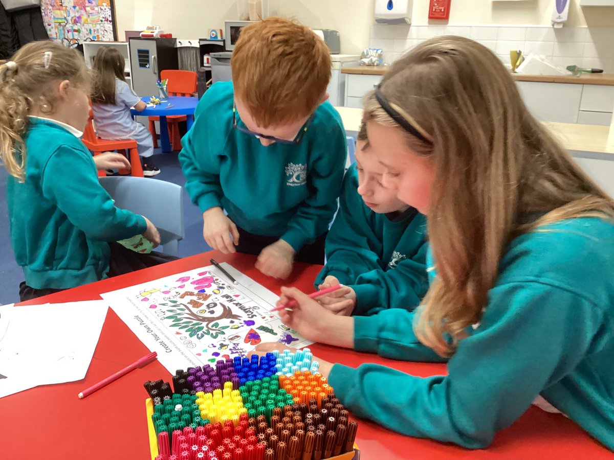staynorHprimary's tweet image. Last week Team Wraparound had fun with activities for national puzzle day @eboractrust #NationalPuzzleDay #PuzzleFun #staynorwraparound