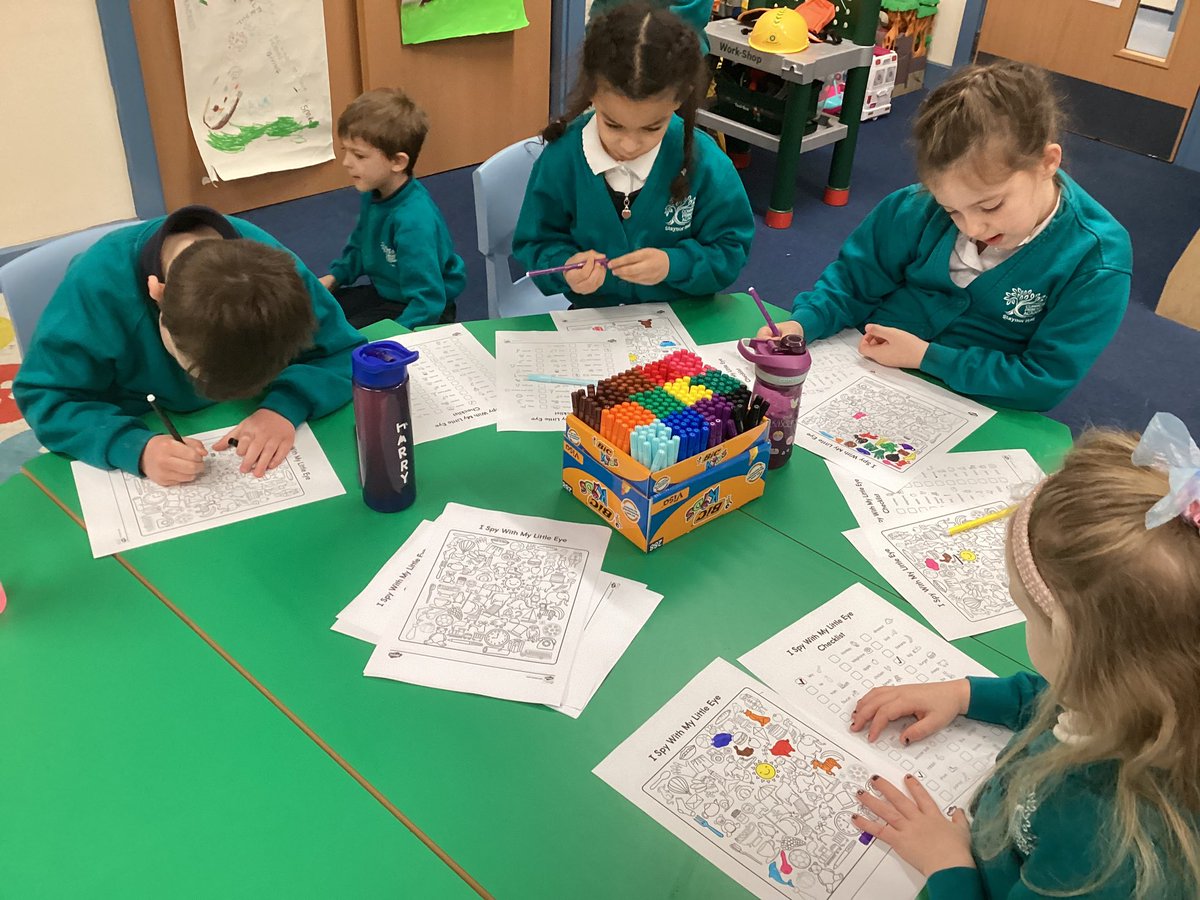 staynorHprimary's tweet image. Last week Team Wraparound had fun with activities for national puzzle day @eboractrust #NationalPuzzleDay #PuzzleFun #staynorwraparound