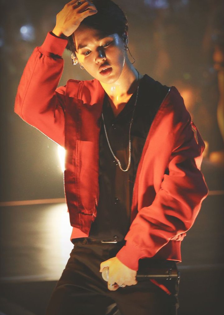 parkjimin6085's tweet photo. A kiss from park Jimin to you💋💋💋💋💋💋💋 https://t.co/ucgxXvyBQZ