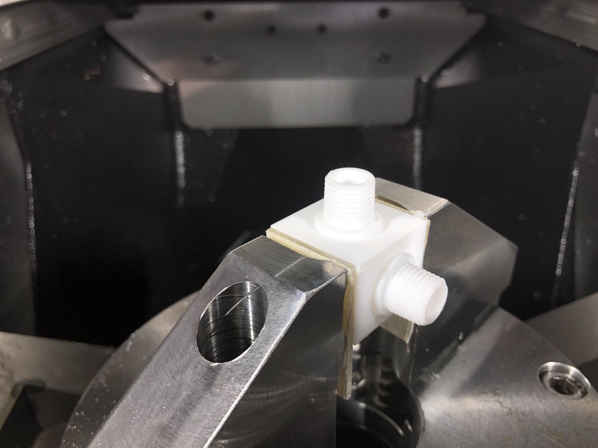 BrotherIm2ndJP's tweet photo. 2/7-8の樹脂加工セミナーの準備も着実に進行中。
実際にSPEEDIOで加工した大型樹脂ワーク（金型）の展示や、樹脂のバルブなんかも実際に加工。 https://t.co/XgfUXqzb0d