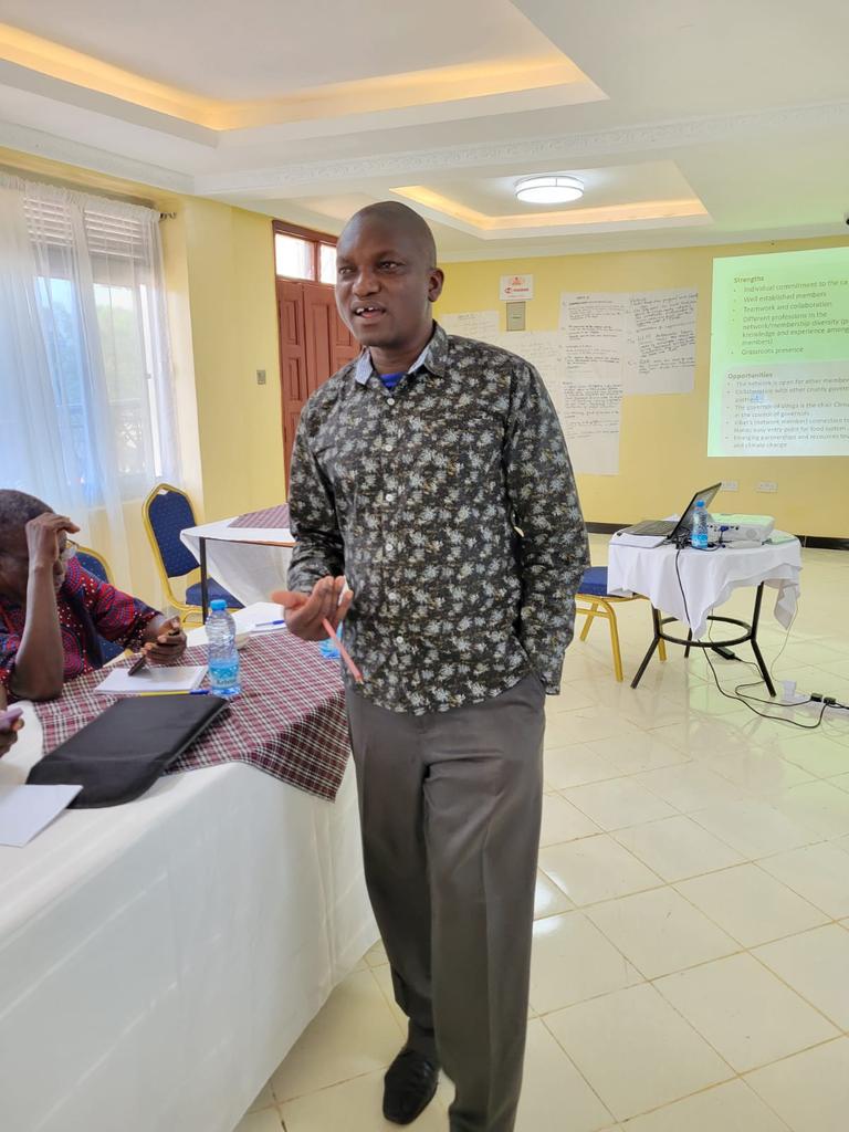 lrfsn2022's tweet photo. LRFSN Members Attending a 3 day Workshop on  Outcome Harvesting and Food systems training at Villa Martis Resort, Kakamega.The training intends to capacity build members on matters governance &amp; Foodsystems in  respective counties from the Lake region @Welthungerhilfe @TISAKenya https://t.co/6Zu2puhEk2