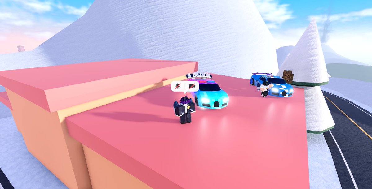 MrSantaSloth tweet media