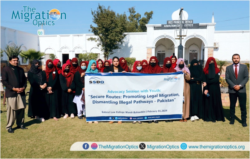 MigrationOptics's tweet photo. A Youth Advocacy Session on "Secure Routes: Promoting Legal Migration, Dismantling Illegal Pathways-Pakistan" was facilitated by SSDO Pakistan at Gabriel Law College Mandi Bahauddin. #migration #safemigration #regularmigration
@UNmigration @ukinpakistan @SSDOPakistan https://t.co/3bIpLCjwV6