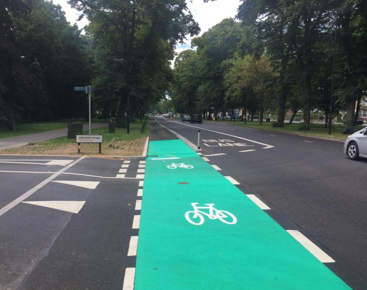PompeyBike's tweet photo. Our first public meeting of 2024 happens on Thursday evening at 7pm.
A presentation about road design guidance and its development. Full details on our website: https://t.co/CQOkFR5N4I
#ACityToShare https://t.co/EJBxKPfuRx