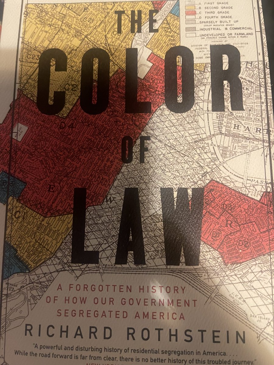 Shaniecernee's tweet photo. Different type of read but a goodie so far 📚 https://t.co/UIlt80dBSs