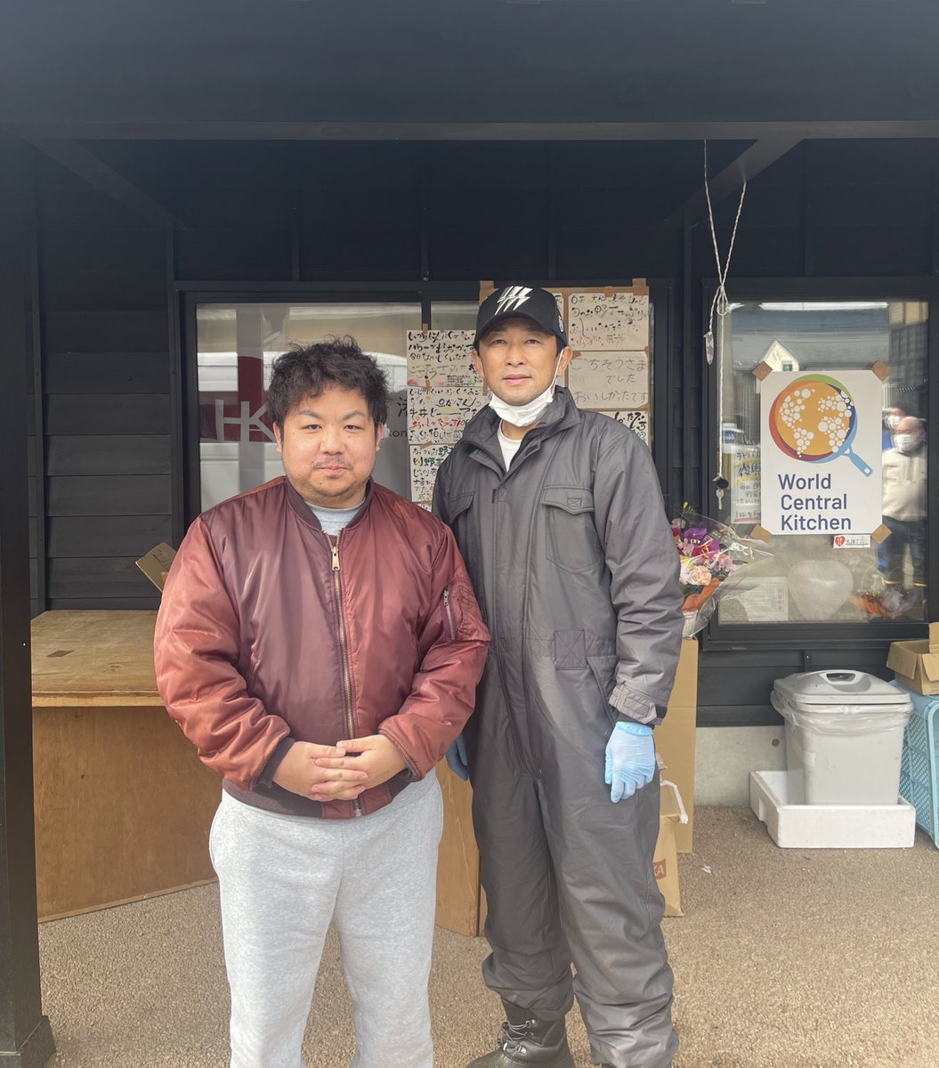 Syouda_Boy's tweet photo. 輪島工房長屋の炊き出しに行くと
ガーシーさんが炊き出しのお手伝いをしてくださっていました

お写真の撮影とXのアップはご本人から
許可頂きました

炊き出しめっちゃ美味いです！
調理スタッフの方、そして
ガーシーさんありがとうございます！ https://t.co/VJksLC4cFy