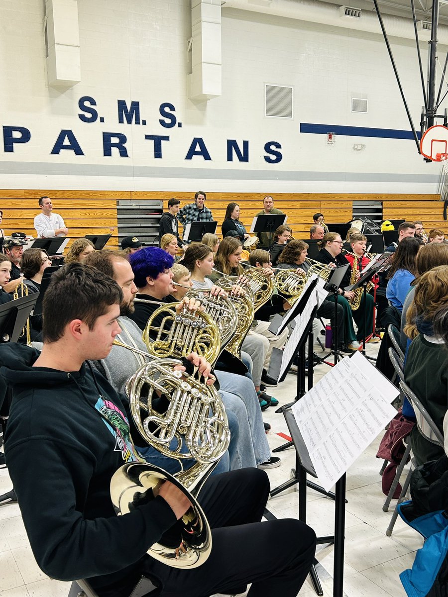 The 2024 #SpartanCommunityBands began tonight & we have 135(!!) members this year! A great first night for both ensembles, looking forward to celebrating Music In Our Schools Month with all of these people at our concert on March 18! #MIOSM2024 @NAfME @fhcspartanbands @ArtsFhsd