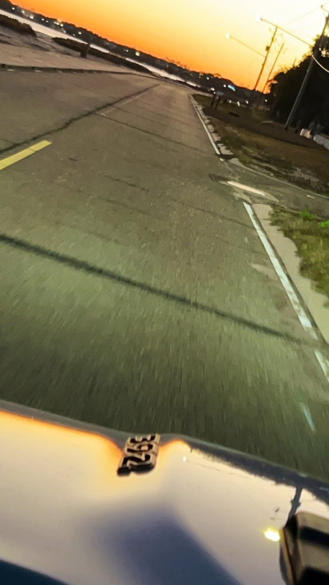 Chasing sunsets 🌅 #jeep #392