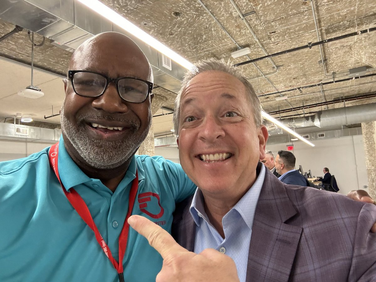 The best trainer in the business!  Sr Dir Sales Enablement, Tim Beauchamp has helped make my transition to Frontier Communications a smooth and great experience 💪🏾❤️