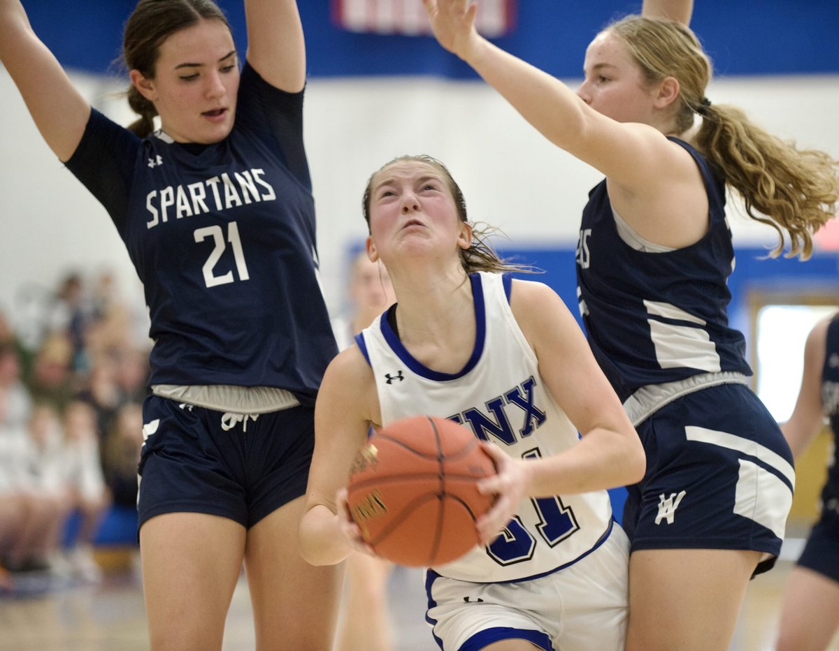 MDrago59's tweet photo. Morgan Snyder steals a coveted spot in Oley Valley basketball history https://t.co/8g3UiGsNwd @SeanMcBryan @OVLynx @OleyValleyHS @OleyValleySD @ryanne_wheeler @morgan1330 #mikedragosports https://t.co/HWf1KPWQ3J