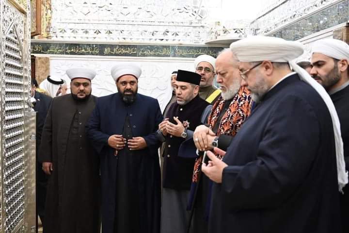 اللهم اجعل نُطقنا ذكرا ، وصمتنا فكرا ، ونظرنا عبرا ، ولا تجعلنا ممن أطال الأمل، وأساء العمل ، وأكثر الجدل ، واجعلنا ممن سمع الحكمة فوعى ، وسمع القرآن فدنا ، واتبع الصراط فنجا. 
أ.د. #علي_جمعة