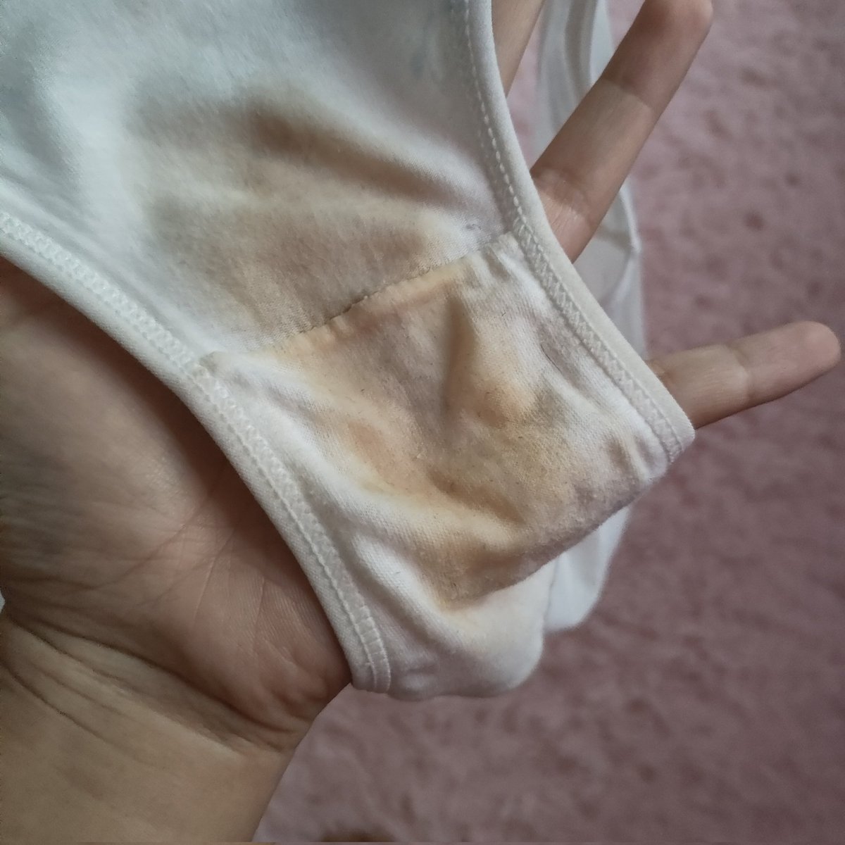 福利姬云朵小羊的原味屋分享的黄推图片3 - 网红私拍内容