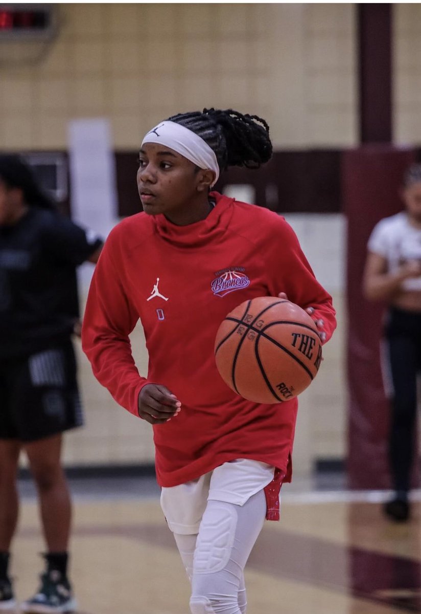 BleedGbb's tweet photo. Final Score from Hyde Park, IL….
@CPLAthletics GBB Quarterfinals 
@TaftChicago_GBB 49
@BleedGbb 72

@JamiaRufus3 18p/4a 
@HeniganAriella 15p/6r/4a 
@Danielleagent0 13p/3a/3r

@KenwoodSports @BroncoSociety @Jumpman23 @NikeChicaqo @mikeclarkpreps @K_Williamsmedia https://t.co/9JSuHm2jQL