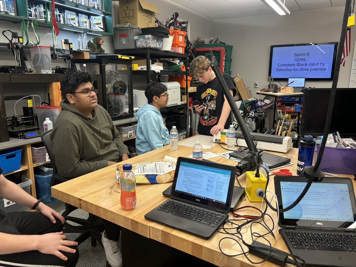 team4909's tweet photo. Build Season is flying by and progress is being made!
#omgrobots #nefirst #wearene #robotics #crescendo #frc #first #firstrobotics #buildseason https://t.co/jNRyYvFJPG