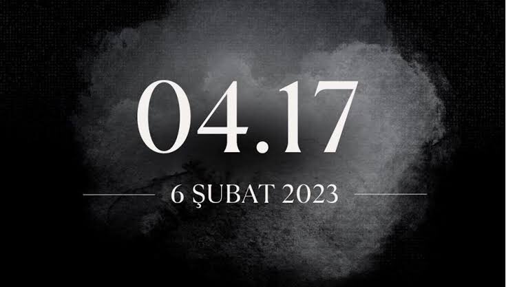 Ensaraysin65's tweet photo. Bütün bir Türkiye olarak “sarsıldığımız” 6 Şubat 2023 tarihinde yaşamış olduğumuz Kahramanmaraş merkezli depreminin sene-i devriyesi münasebetiyle, yitirdiğimiz şehitlerimize Yüce Allah'tan rahmet, yakınlarına sabır, yaralılarımıza acil şifalar diliyorum. https://t.co/n1zrOWpCIP