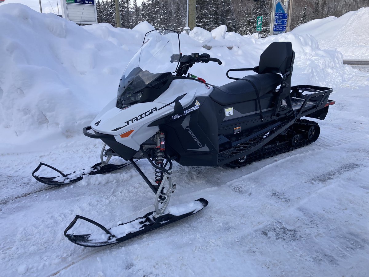 ecomotocanada's tweet photo. Vous voulez essayer une motoneige électrique? Rien de plus simple, écoutez @SilenceOnRoule on y parle de Saguenay Aventure qui loue des motoneiges @Taiga_Motors 

https://t.co/KrLuXvyM7C https://t.co/ceKNYmpvnL