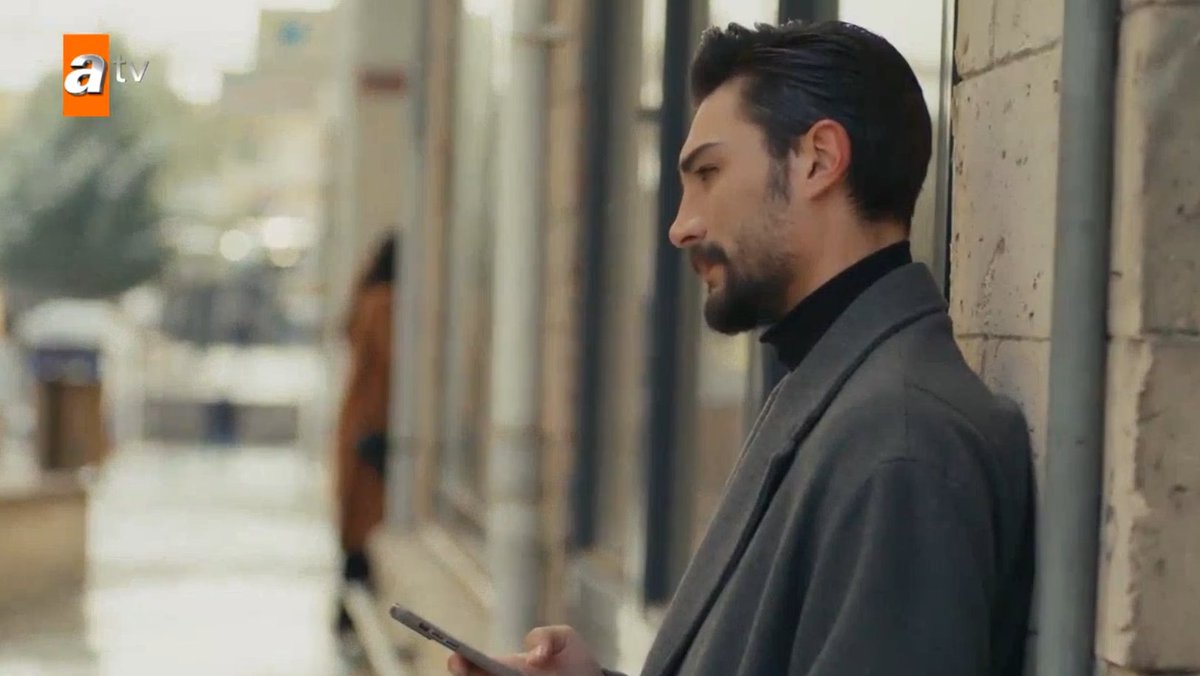 Helloooo! I don't love Feraye! 🤡🤡🤡😂🤣
#Safir | #AtFer | #İlhanŞen | #ÖzgeYağız
