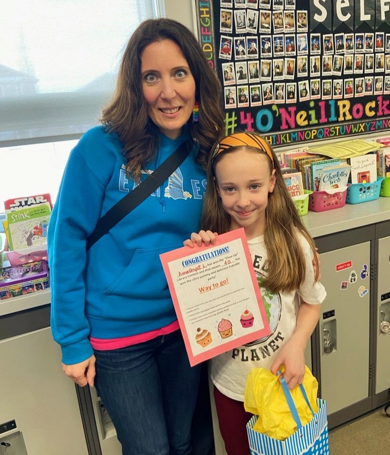 99 students participated, 58 correct entries and the winner of our library "Close Up" contest is...🥁🥁🥁 Amethyst 4O!! Congratulations!🎉👏 Hope you and your class enjoy your upcoming cupcake party!🧁 <a href="/IRIC_WC/">IRIC</a> <a href="/Teacher0708/">Heidi O'Neill</a>