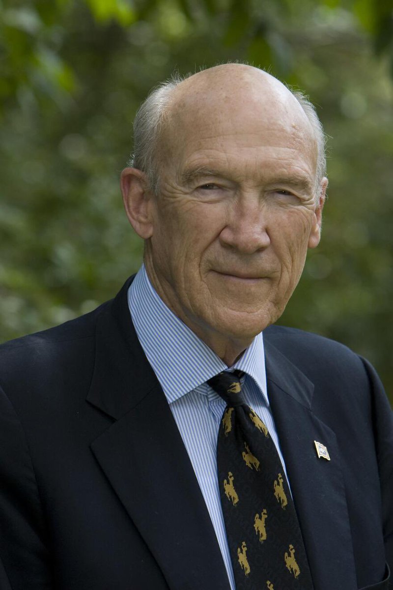 Former Wyoming senator Al Simpson (R) says he’ll never vote for “charlatan” Trump again: 

“Make America great again, my butt. He’s not for America; he’s for himself.”
￼
Simpson wouldn’t rule out voting for President Biden: “I’ll vote for anybody with some kind of compassion.