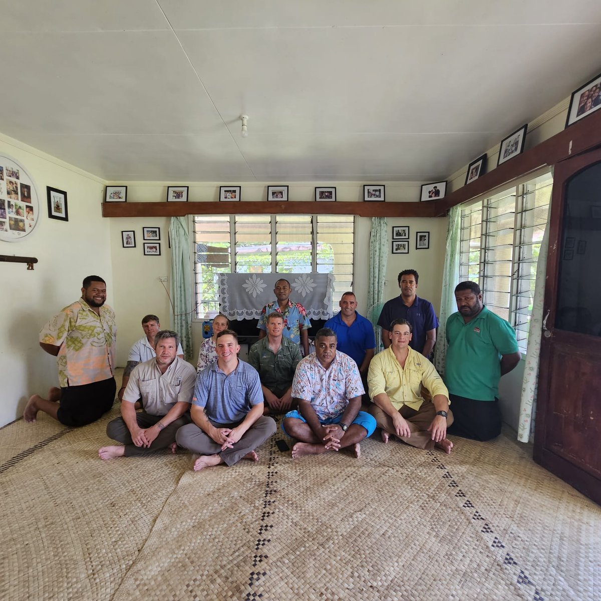🇺🇸🫡🇫🇯 @dodpaa is conducting a joint underwater survey with @FijiMuseum to find evidence of U.S. aircraft crews lost during World War II. Earlier in the week, @dodpaa and @USARPAC divers presented a sevusevu to leaders of the Nadroga Navosa Provincial Office and the Malolo…