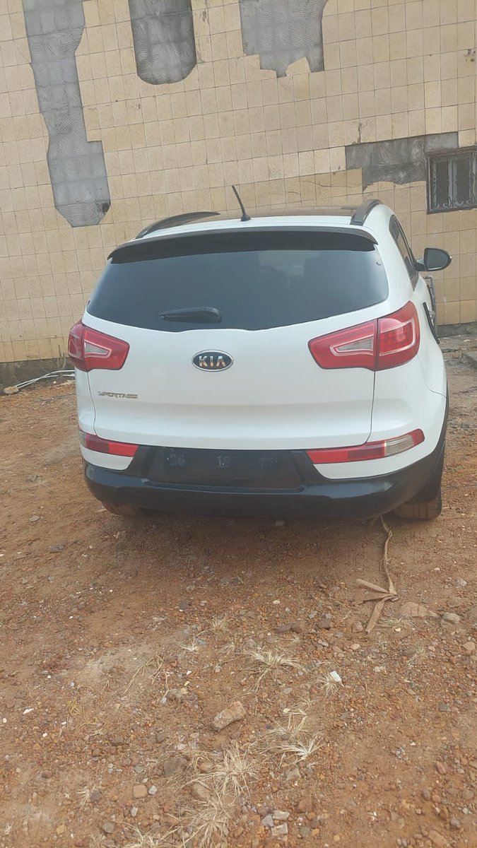 CarHub187's tweet photo. Kia sportage 2012
Essence 
Automatique 
Prix: 6.500.000f
Tel: 697489605( Whatsap) https://t.co/cvFRgcsOVb