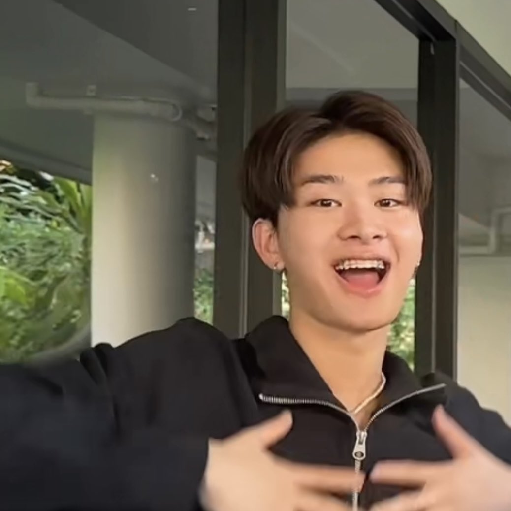 ntchayanon's tweet image. นี่ขอกรี๊ดน้องไทยใส่รี😭😭😭