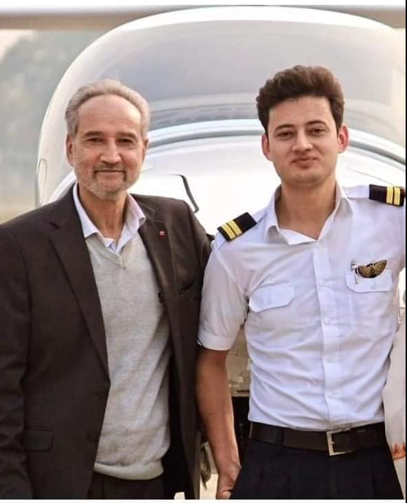 Dapaan_JK's tweet photo. #ProudMomentForKashmir Raja Shahzaib Hussain S/O Raja Ishtiaq Hussain R/O Paner #Tral inducted as pilot in Air #India #ChooseTheRightPath #NayaKashmir #KashmirHopePeace https://t.co/aby2TKCyDf