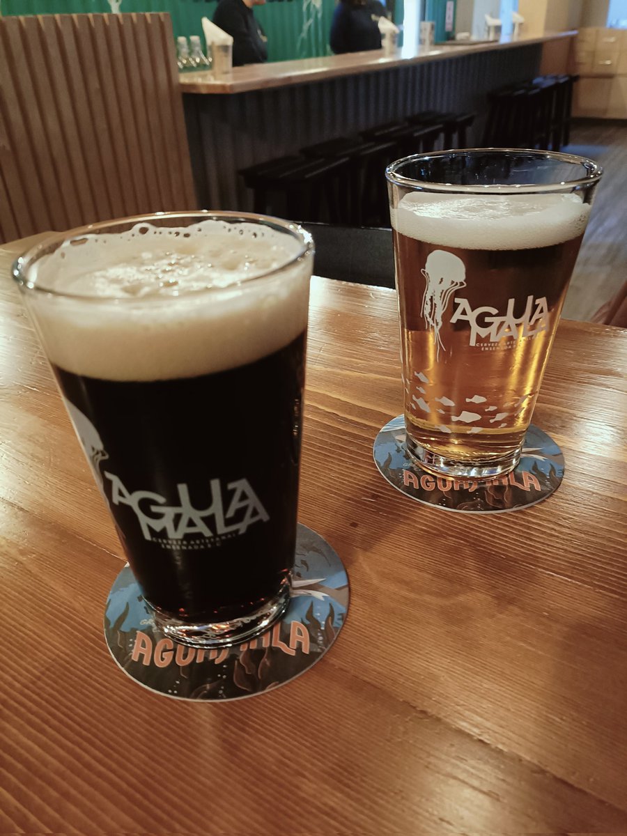 Miguel_Alan's tweet photo. Salud !! 🍻
#CerveceriaAguamala #CervezaArtesanal #Ensenada  #Astillero #Sirena 
@CervezaAguamala @EnsenadaTravel https://t.co/8szMqJmsiX