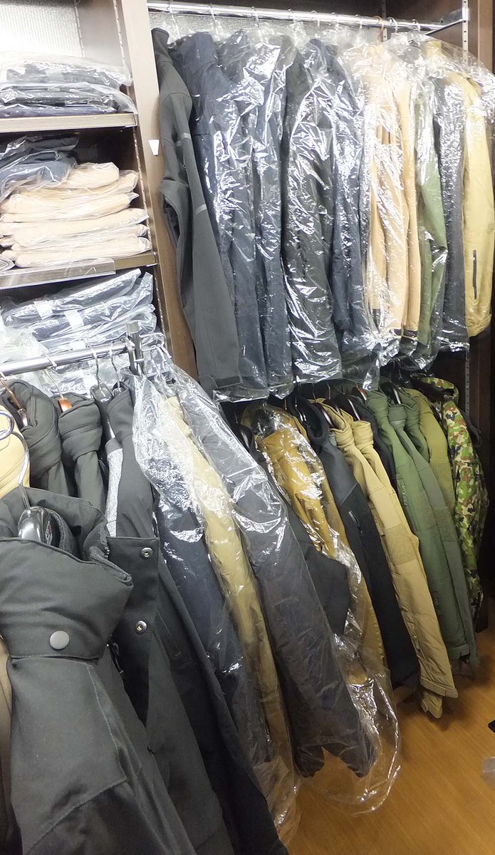 ProshopELITE's tweet photo. 店頭にて冬物アウター好評発売中です♪PENTAGON、HELIKONTEX、ROTHCO、CONDOR、TRU-SPEC、5.11、 ARCTERYX LEAF等のソフトシェルJKTやインシュレーションJKT、フリースJKT等がございます！ #冬物アウター #ソフトシェルジャケット #5.11 #ARCTERYXLEAF #TRUSPEC #CONDOR #ROTHCO #HELIKONTEX https://t.co/aiGmxyUMb0