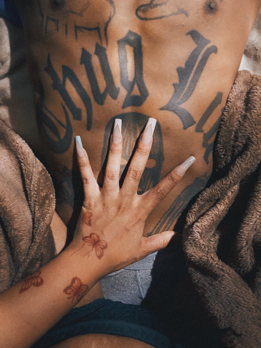 _thekaleegee's tweet image. Skin to skin &amp;gt;&amp;gt;&amp;gt;&amp;gt;&amp;gt; ✨💛