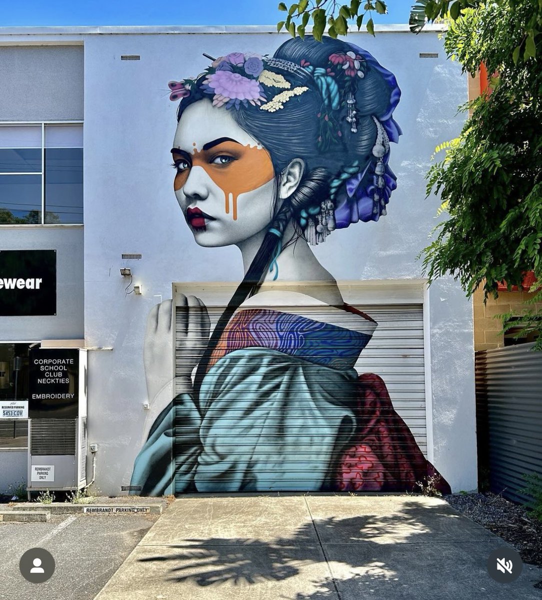 Ginger_ajm's tweet photo. “Shinka - The Muse”

#StreetArt by Findac
In #Adelaida #Australia https://t.co/PnKKwkEvJA