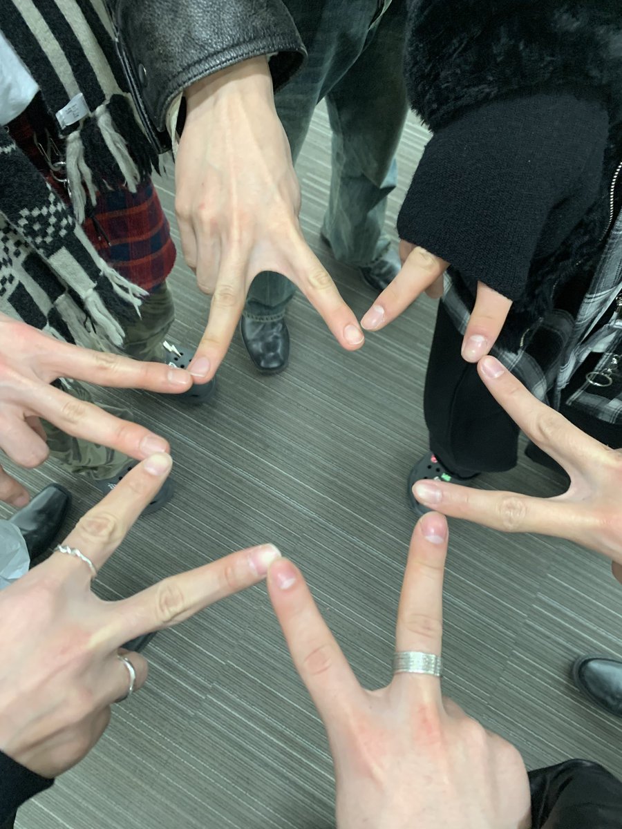E'LAST(엘라스트) tweet media
