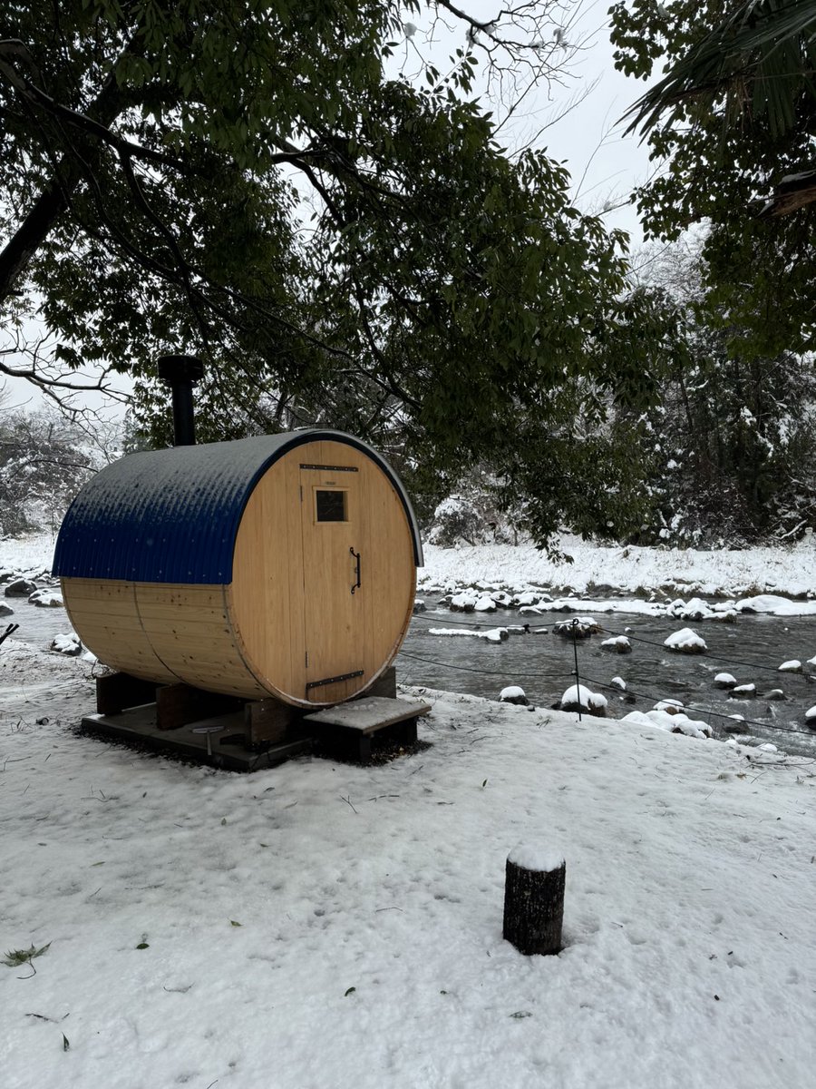 camp_sauna_3set's tweet photo. 山梨県都留市、積雪20cm
ここから暖かくなったらキャンプシーズン始まるね✨ https://t.co/TGrgbmqjGq