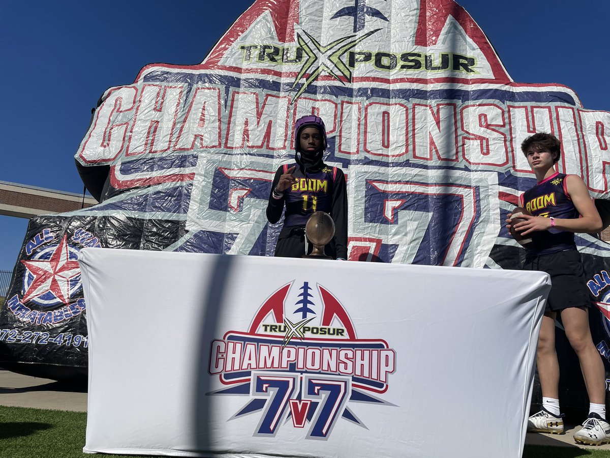 ChaseStewart_11's tweet photo. Worked hard and played strong defense to win the championship with @BOOMfootball in the 14u division  @Championship7v7 in Houston, Texas. https://t.co/TW9Ywd33Vf