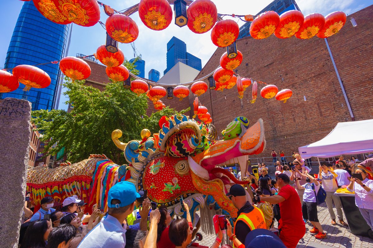 Join us this Sunday in the heart of Chinatown for the Chinese Lunar New Year Festival! 🐉🧨🧧 Get ready for lion dances, foodie stalls and the iconic dragon parade – a celebrated tradition made even more special in the Year of the Dragon. More details: bit.ly/487XUnV