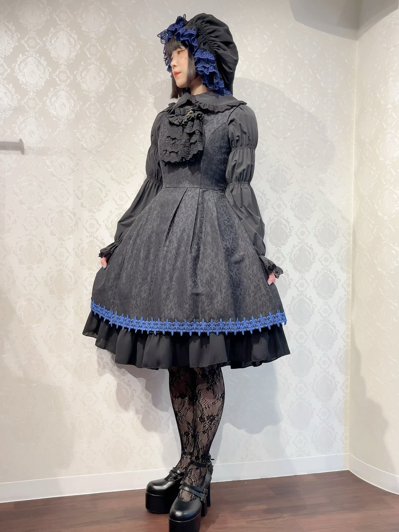 モワメームモワティエ　Lilyレースジャンパースカート　9号 モワメームモワティエ Lilyレースジャンパースカート 9号 Moi-même