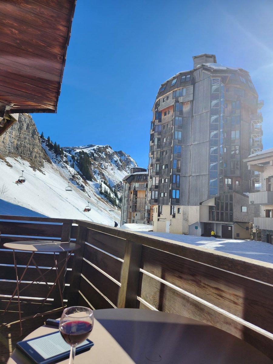 What a perfect spot for some Dialogic OD reading. How deep listening can create transformational possibilities through challenging ingrained assumptions 🤓 <a href="/NHSE_DoOD/">Do OD</a> <a href="/ODNetwork/">OD Network</a>