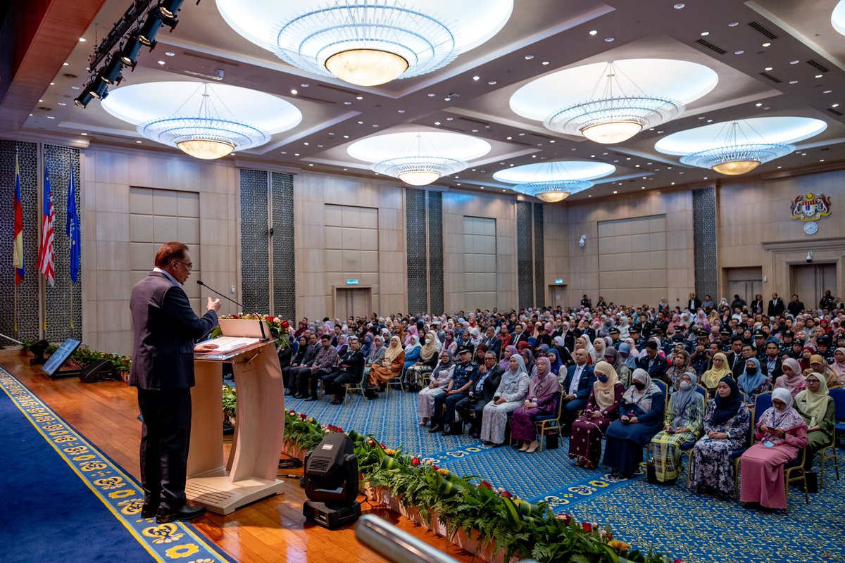 Anwar Ibrahim tweet media