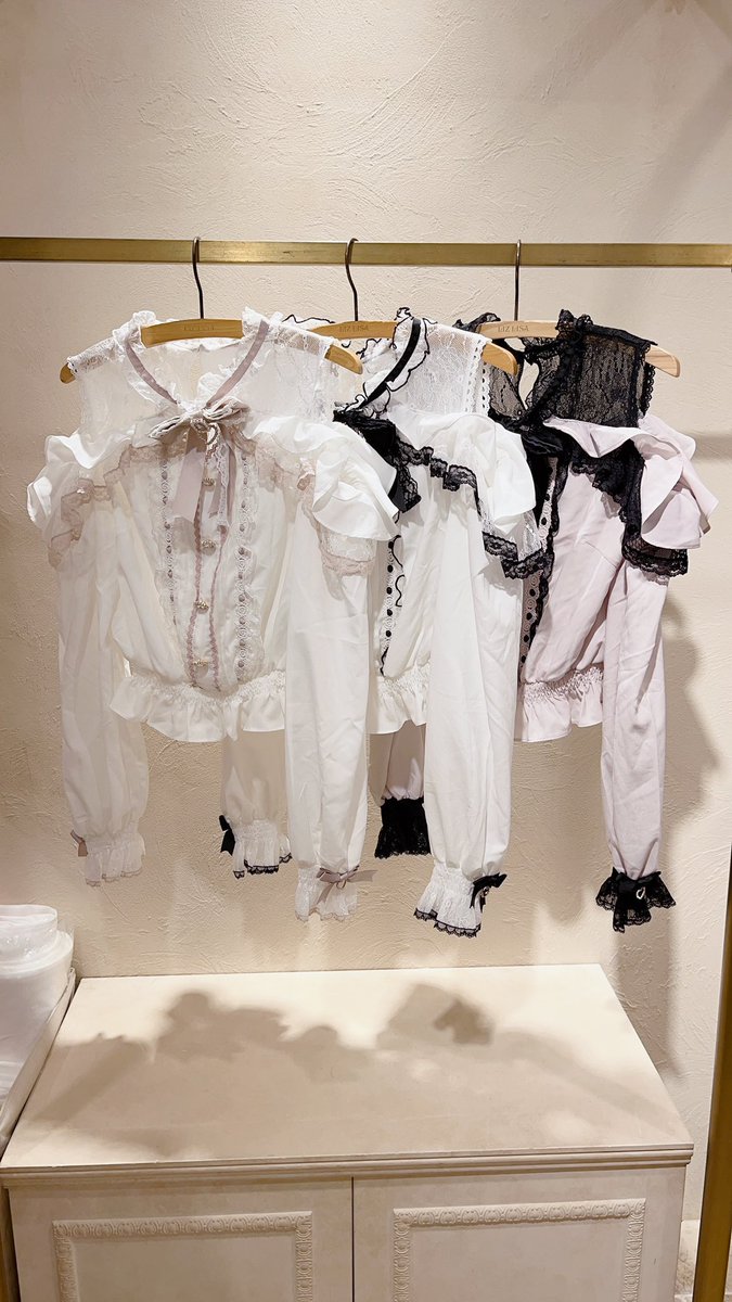 LIZLISA オープンショルダーフリルブラウス オープンショルダーフリルブラウス ｜ LIZ LISA（リズリサ）公式