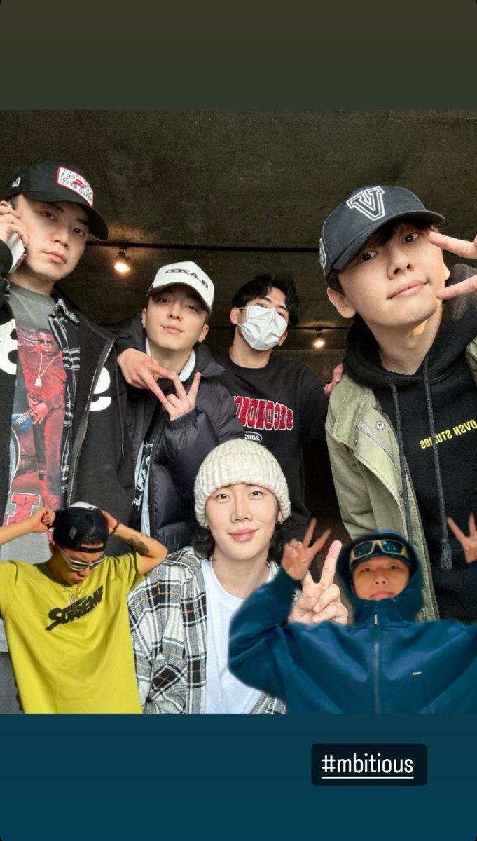 pyoungya___'s tweet photo. 계속 단체활동 할 거라고 안심하라는듯이 요즘 게시물이나 스토리에 엠비셔스, 엔비어스 태그해서 올리고… 같이 있는 모습 보여주고… 물론 이게 계속 단체활동 할 거라는 의미가 아니더라도 이렇게 같이 있는 모습 자주 보여줘서 너무 고맙따…🥹💕 https://t.co/aGiaffRkVg