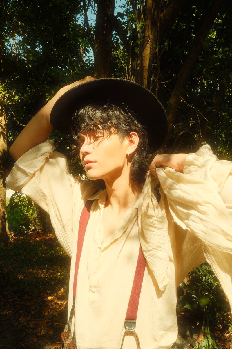 jeffsatur's tweet image. Boo! 👻 ผีจะเครซี่ #10MGhostMVJeffSatur