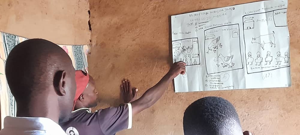 KRCUganda's tweet photo. Our team in #Kyaka II #Refugee Settlement in partnership with @RESCUEorg under the #Kulea #Watoto project conducted a consortium joint monitoring exercise at Early #Childhood #Developments (ECDs)... https://t.co/l5vB0saijq