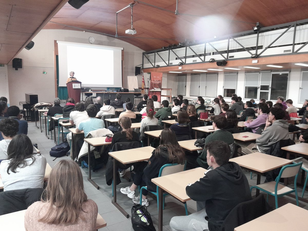 La conférence de Myriam Quatrini a eu lieu le 16 janvier, dans une salle pleine : élèves de terminales et CPGE, collègues des lycées de Marseille, membres de l'INSPE... Toujours un plaisir de vous accueillir ainsi !