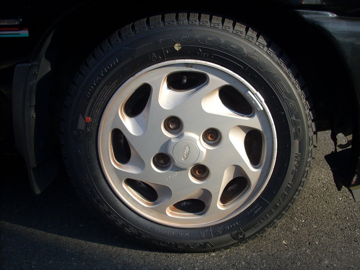 SimpsonmanJ's tweet image. #夏タイヤ
…という表現にしばしばモヤつくのは、「アレ走れないのは冬（というか降雪時・凍結時）だけだろ？」という件…と思う #オールシーズンタイヤ ユーザー（先代の #Vector5 は2008年製だったので2セットを十数年使ってる）。
「#冬対応でないタイヤ」という方が実態には近い？