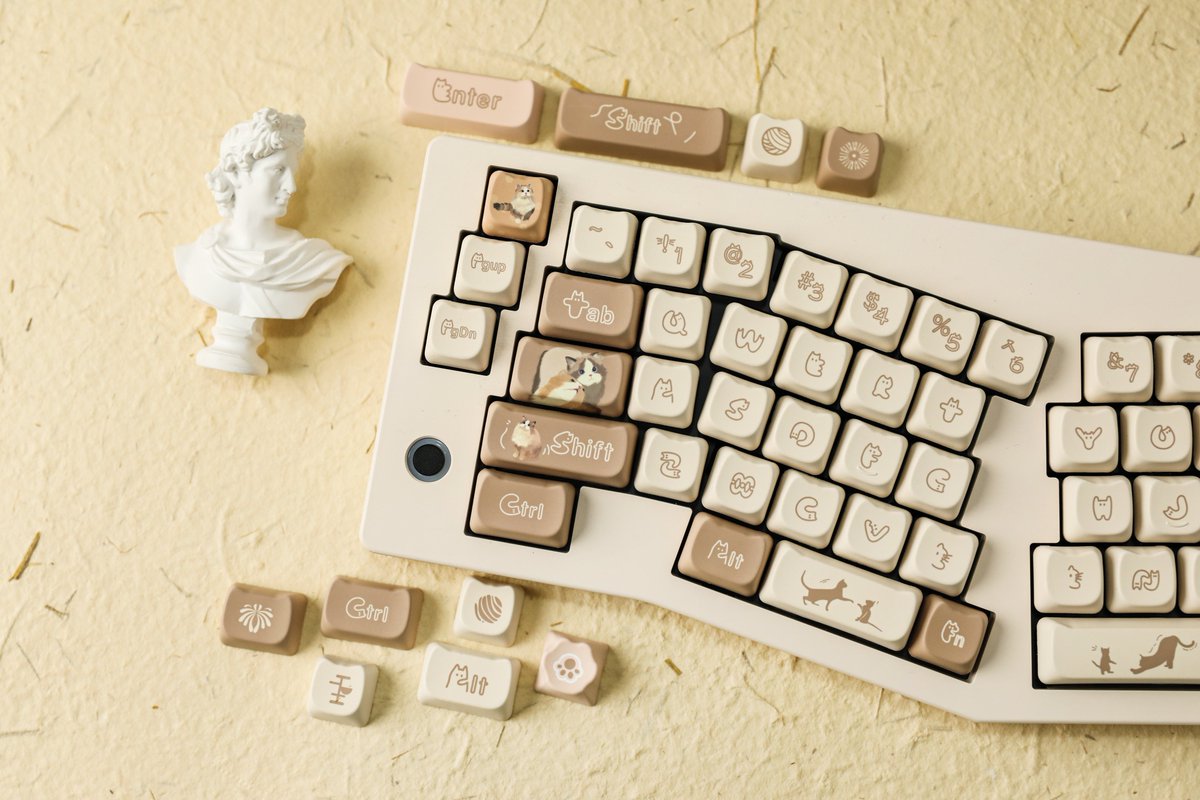EpomakerK's tweet image. PurrCap with CIDOO ABM066 😺
・
ฅ^.ᆺ.^ฅ
#catloversclub #keyboardlover #epomakerkeyboard #epomaker